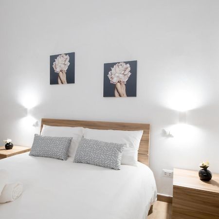 La Pigna Hotel Бари Екстериор снимка