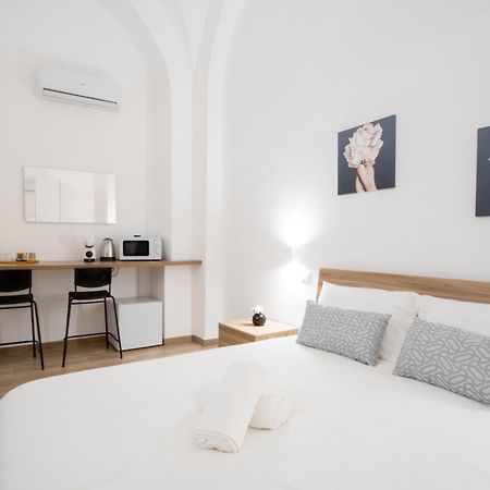La Pigna Hotel Бари Екстериор снимка