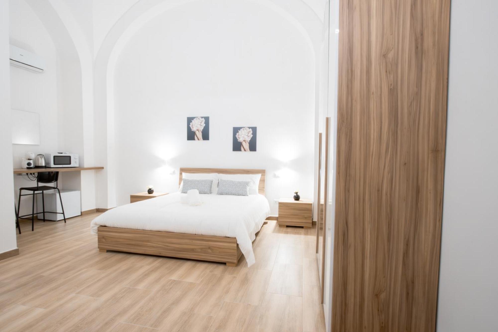 La Pigna Hotel Бари Екстериор снимка