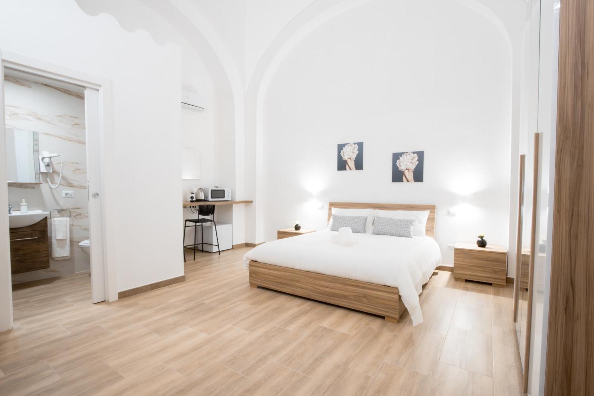 La Pigna Hotel Бари Екстериор снимка