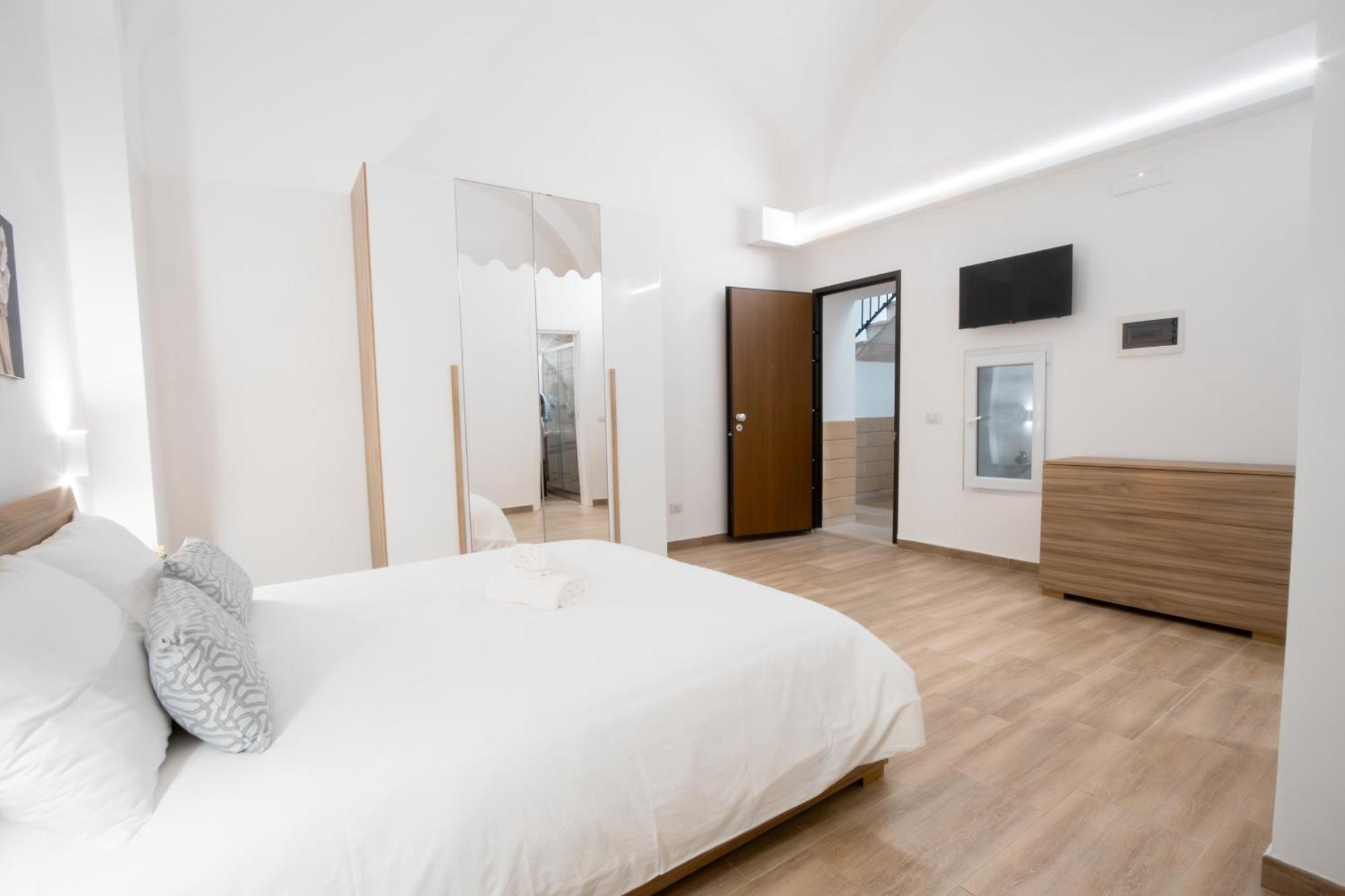 La Pigna Hotel Бари Екстериор снимка