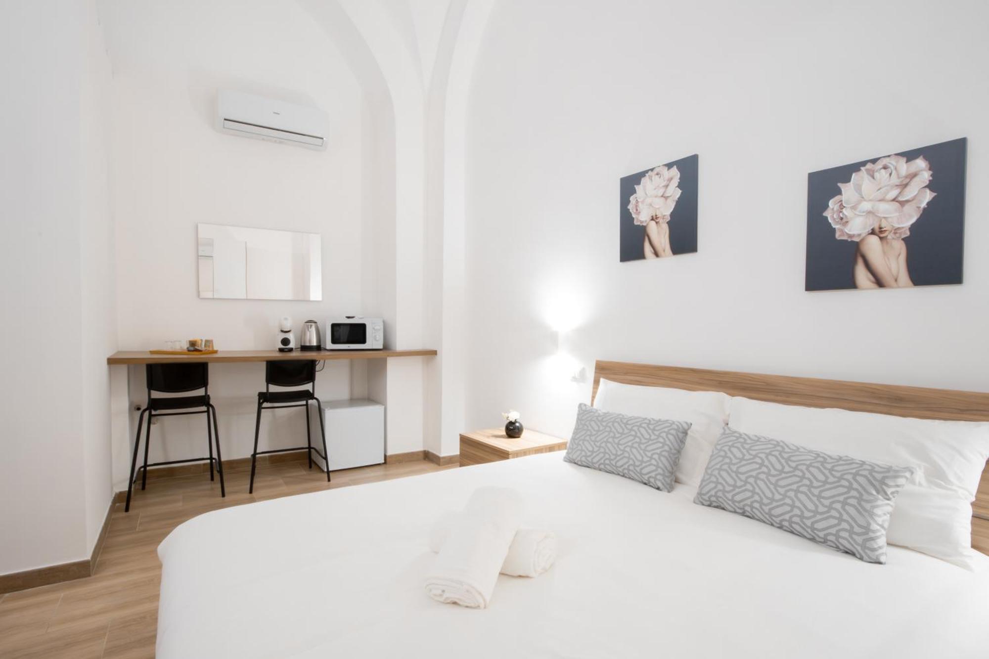 La Pigna Hotel Бари Екстериор снимка